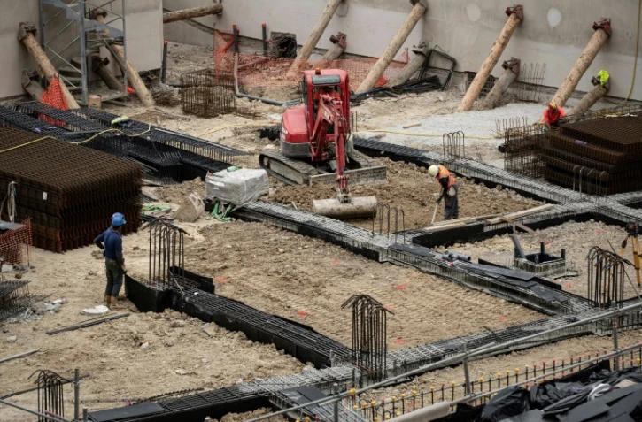 Des ouviers sur un chantier à Paris le 3 juin 2022