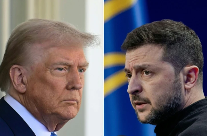 Montage montrant le président américain Donald Trump, photographié le 25 février 2025, et le président ukrainien Volodymyr Zelensky, photographié le 23 février 2025