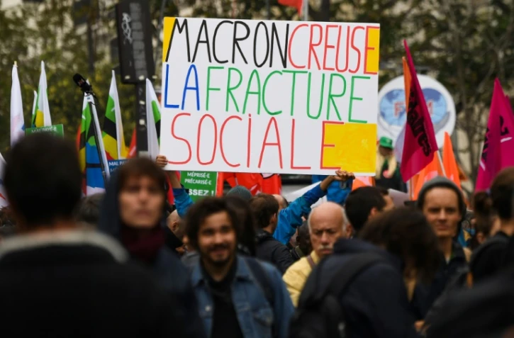 Manifestation à Paris pour dénoncer un gouvernement qui "maltraite" le service public et ses agents, le 10 octobre 2017 