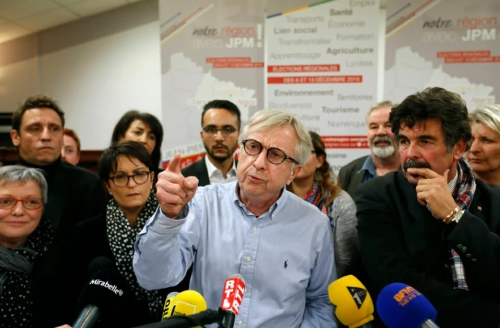Le candidat de gauche pour la présidence de Alsace-Lorraine-Champagne-Ardennes, Jean-Pierre Masseret à son QG de campagne à Maizières-les-Metz, le 8 décembre 2015
