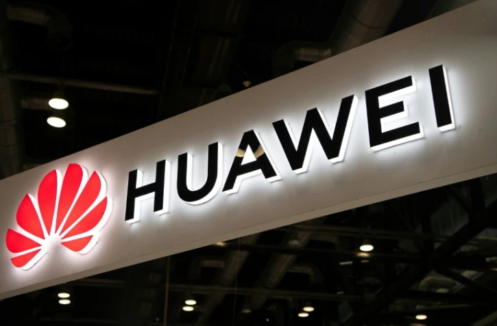 Le géant chinois des télécoms Huawei, menacé de perdre son accès à Android du fait des sanctions américaines, a présenté un nouveau système d'exploitation pour ses téléphones portables