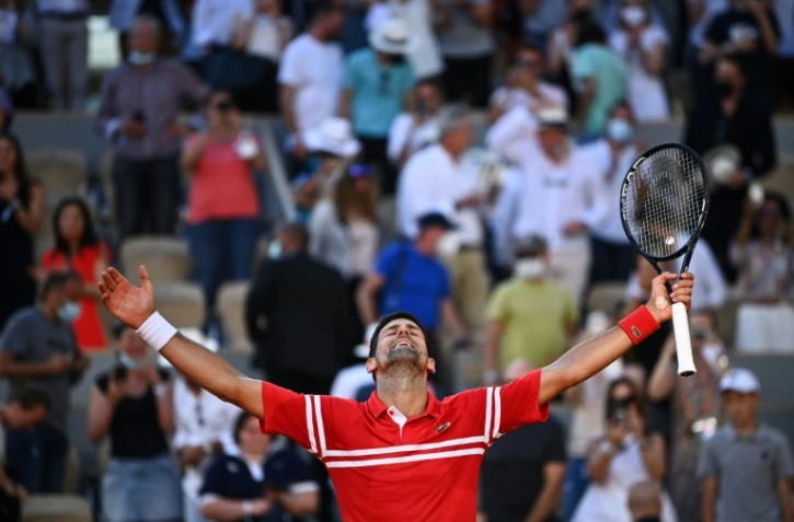Le Serbe Novak Djokovic vainqueur de Roland-Garros après sa finale contre le Grec Stefanos Tsitsipas, le 13 juin 2021