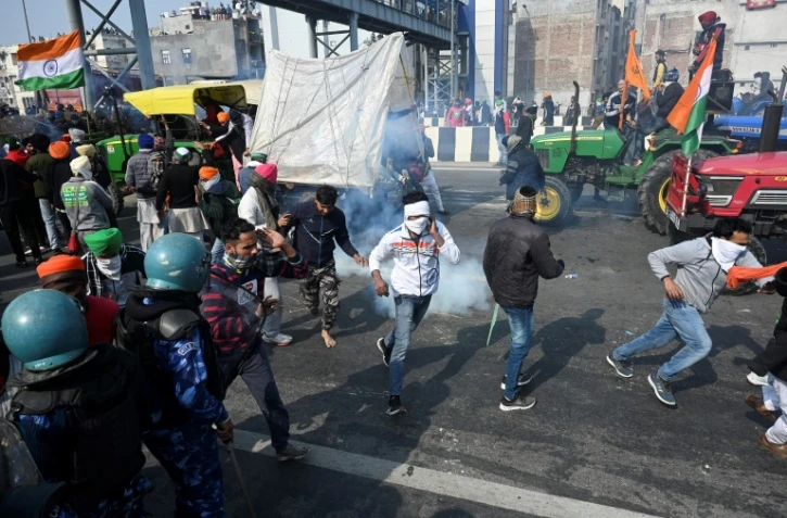 Heurts entre des agriculteurs indiens et les forces de police, le 26 janvier 2021 à New Delhi
