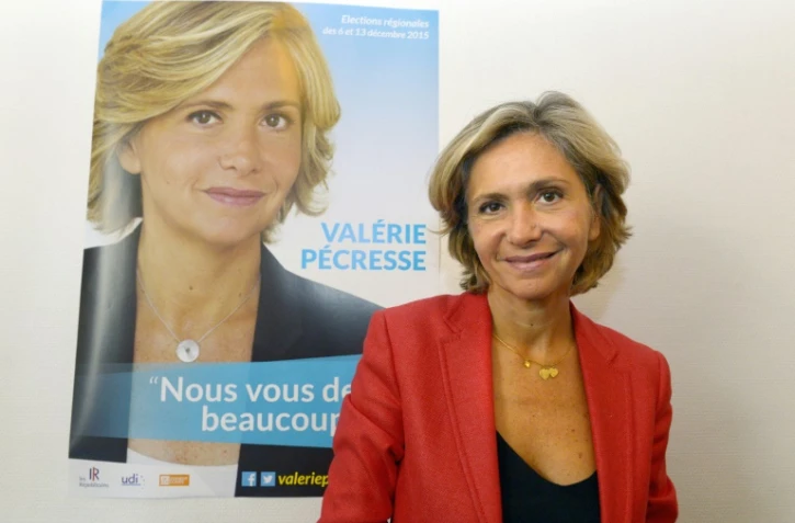 Valerie Pecresse, devant son affiche électorale pour les régionales le 18 septembre 2015 à Paris