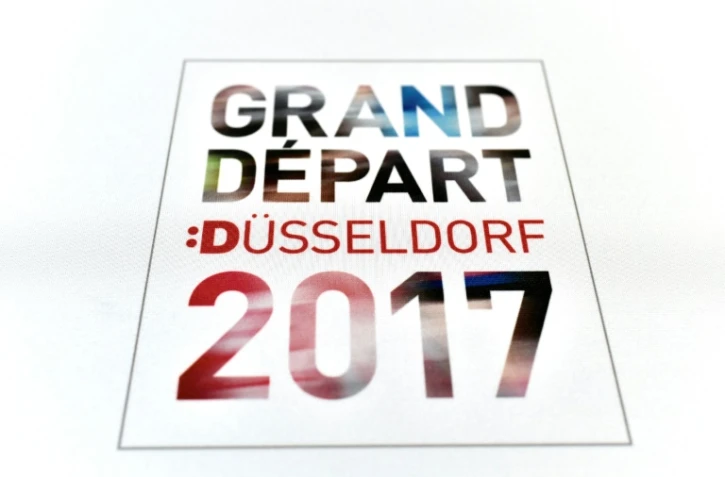 Le coup d'envoi de la 104e édition du Tour de France a été donné à Düsseldorf, où le premier coureur, le Français Elie Gesbert, s'est élancé pour les 14 km de la 1re étape