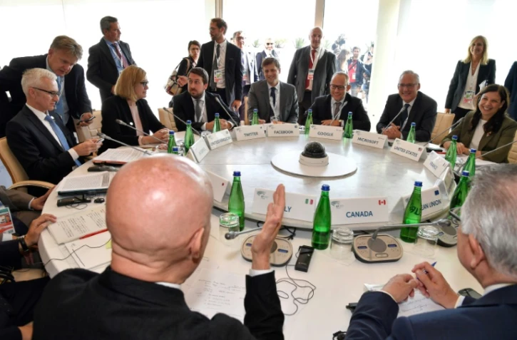 Réunion du G7 et des représentants des géants de l'Internet sur l'île d'Ischia en Italie, le 20 octobre 2017   