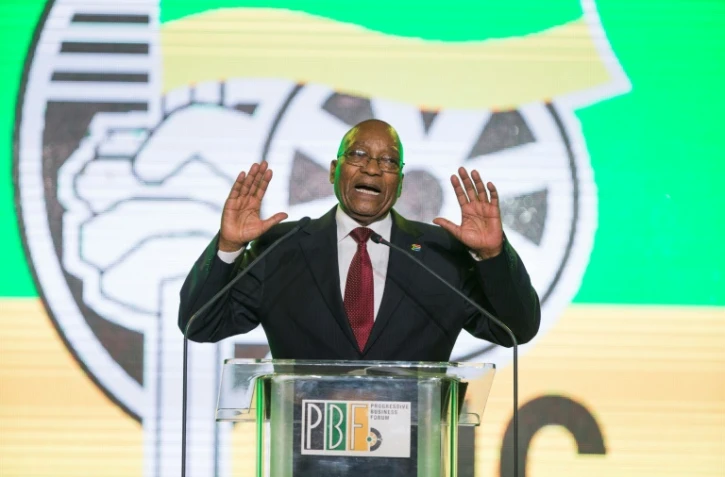 Le président sud-africain Jacob Zuma a conclu samedi son règne très controversé de dix ans à la tête du Congrès national africain (ANC) en déplorant le déclin et les divisions du parti au pouvoir depuis 1994, qui s'apprête à choisir son successeur.
