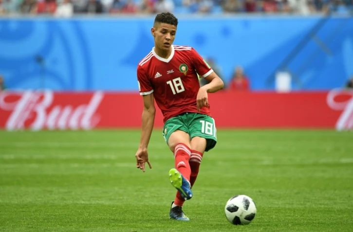 Le milieu marocain Amine Harit contrôle le ballon face à l'Iran au Mondial, le 15 juin 2018 à Saint-Pétersbourg