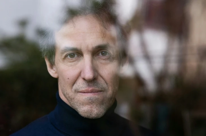 Le chercheur français Laurent Vinatier chez lui à Issy-les-Moulineaux, en France, le 23 janvier 2026