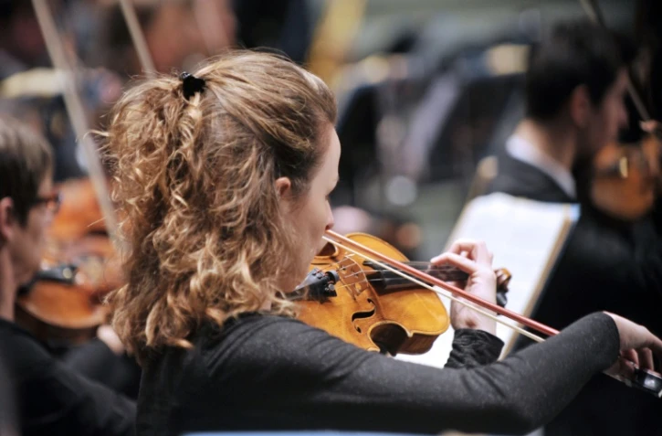 Pour la première édition du "Festival Ravel", 17 concerts seront organisés dans des lieux emblématiques du Pays basque, comme les églises de Ciboure et de Saint-Jean-de-Luz, le cloître de la Cathédrale de Bayonne ou le Casino Bellevue à Biarritz