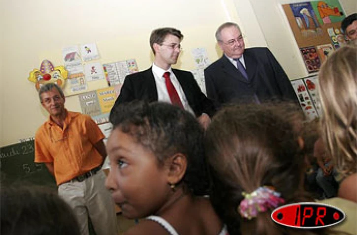 Jeudi 23 février 2006

Deuxième journée de visite à La Réunion pour François Baroin, ministre de l'outremer