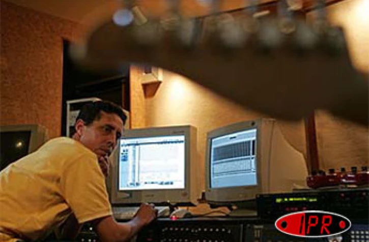 Mardi 6 septembre 2005- 

Baster en plein enregistrement de son nouvel album. Il est attendu dans les bacs vers la fin octobre 2005
