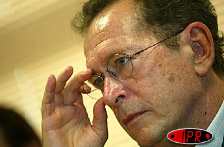 Mercredi 17 mars 2004
Dominique Baudis, président du CSA, en visite à La Réunion