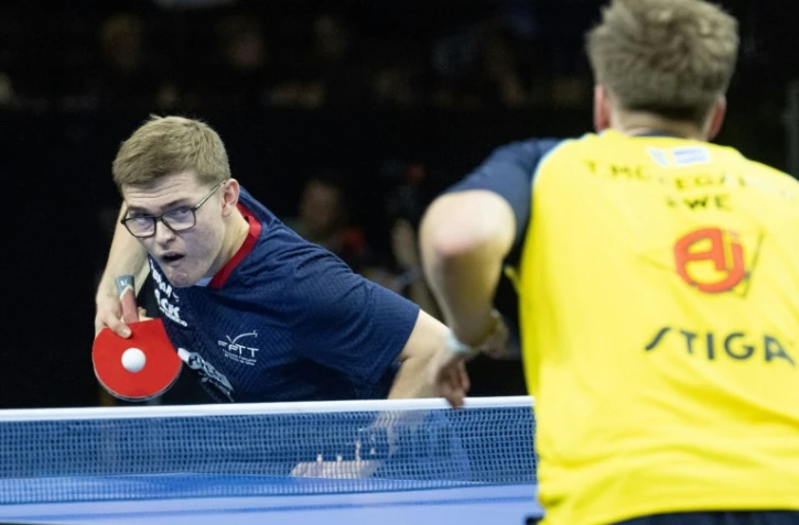 Le Français Alexis Lebrun lors de sa demi-finale victorieuse face au Suédois Truls Moregard, aux Mondiaux de tennis de table, le 20 octobre 2024 à Linz