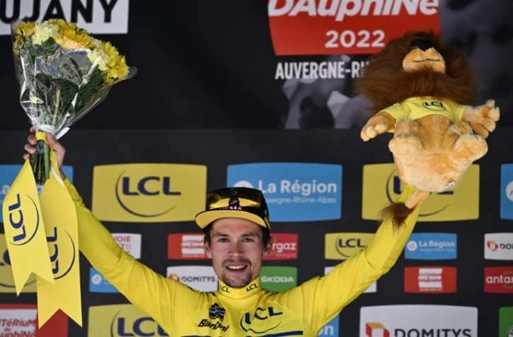 La joie du Slovène Primoz Roglic, nouveau leader du Critérium du Dauphiné, après avoir terminé 2e de la 7e et avant-dernière étape, disputée entre Saint-Chaffrey et Vaujany, le 11 juin 2022