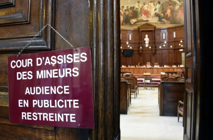 Face aux enquêteurs, les mis en cause avaient tenu des propos racistes, lançant notamment vouloir "niquer la France"