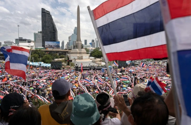 Manifestation pour réclamer la démission de la première ministre thaïlandaise Paetongtarn Shinawatra, le 28 juin 2025 à Bangkok 