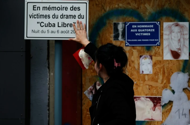 Hommage aux 14 victimes de l'incendie du bar "Au Cuba libre" à Rouen, le 6 août 2017, un an après l'accident