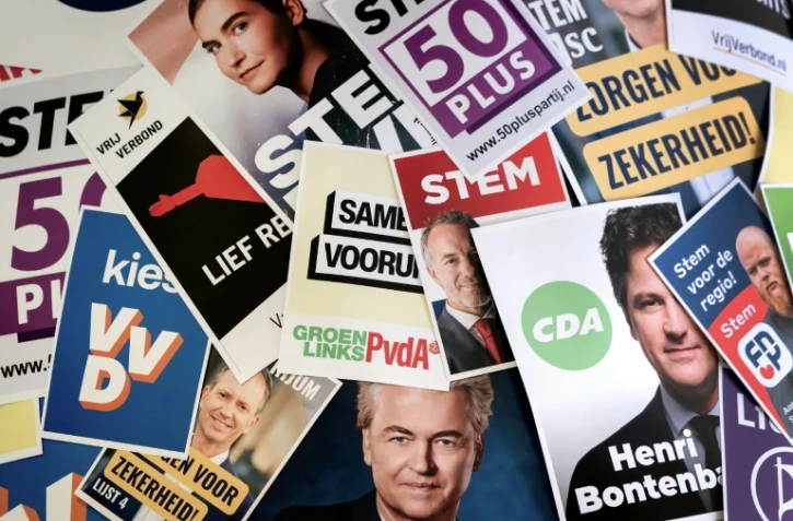 Des affiches électorales néerlandaises, le 10 octobre 2025