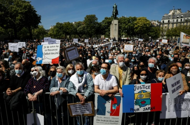 Rassemblement pour réclamer "Justice pour Sarah Halimi", place du Trocadéro à Paris, le 25 avril 2021