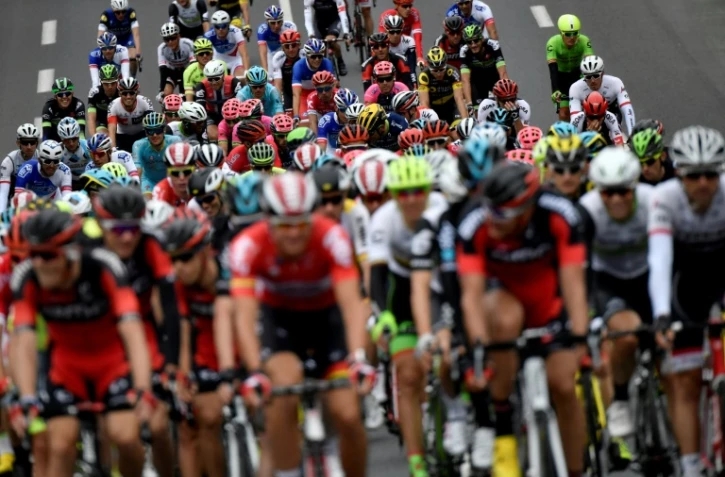 Le peloton du Tour de France, le 4 juillet 2016 entre Granville et Angers 