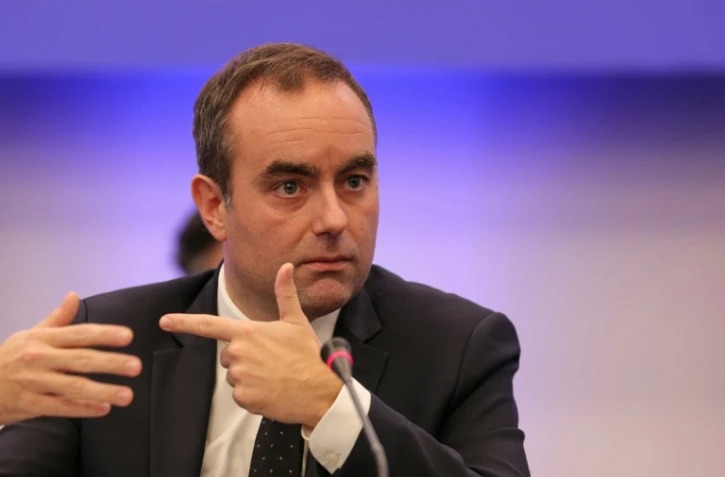 Le Premier ministre Sébastien Lecornu au sommet Choose France à la Maison de la Chimie à Paris, le 17 novembre 2025