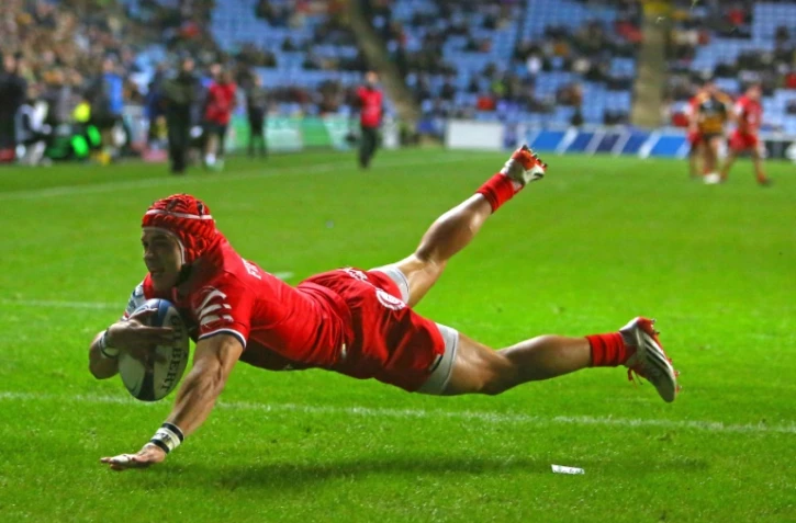 L'arrière sud-africain de Toulouse, Cheslin Kolbe, marque un essai lors du match de poules de la Coupe d'Europe face aux Wasps, à Coventry en Angleterre, le 8 décembre 2018
