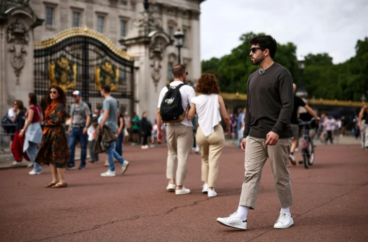Diego Galdino, qui se filme en train de traquer les pickpockets, le 7 août 2025 à Londres 