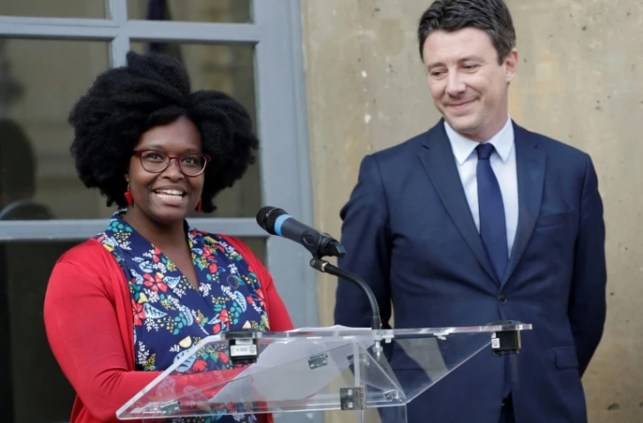 Sibeth Ndiaye et Benjamin Griveaux lors de la passation de pouvoir, le 1er avril 2019