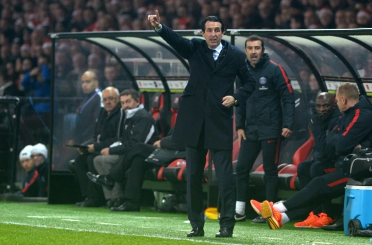 L'entraîneur du PSG Unai Emery lors du match contre Guingamp le 17 décembre 2016 au Roudourou