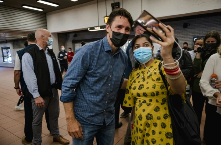 Justin Trudeau dans le métro de Montréal au lendemain de sa victoire, le 21 septembre 2021