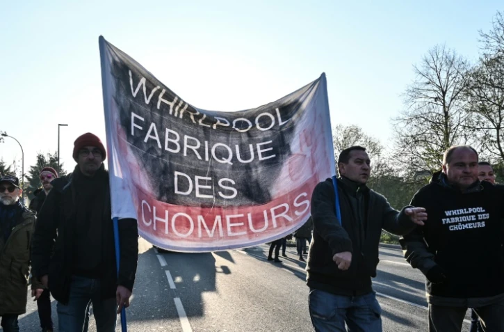 Manifestation des salariés de Whirlpool, lors de l'arrivée d'Emmanuel Macron dans sa ville de naissance, à Amiens, le 21 novembre 2019le
