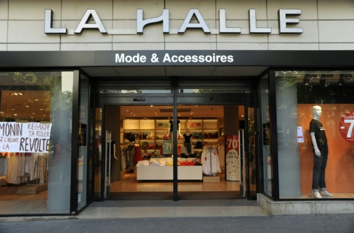 En avril 2015, le distributeur avait annoncé un plan social portant sur 1.600 postes. L'enseigne la plus touchée était La Halle