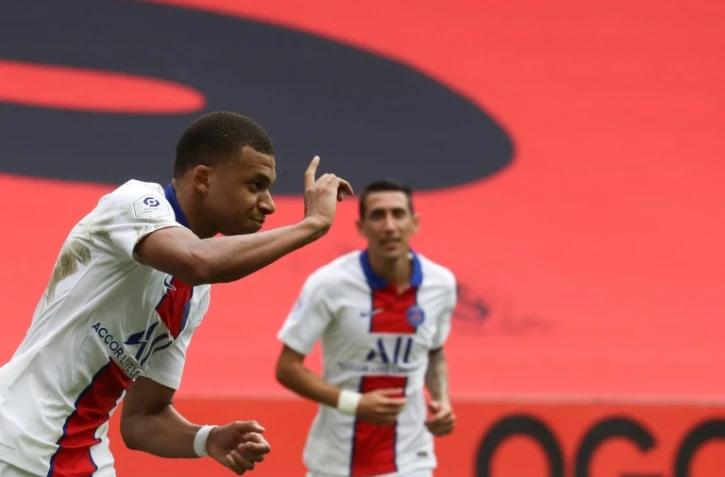 L'attaquant du Paris-SG, Kylian Mbappé, exulte après son penalty réussi lors du match de Ligue 1 à Nice, le 20 septembre 2020