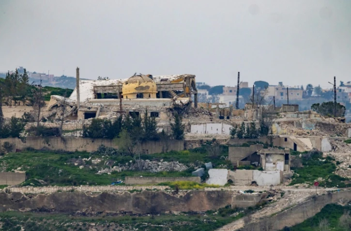 Des bâtiments détruits dans le village de Yaroun, au Liban, le 13 mars 2026