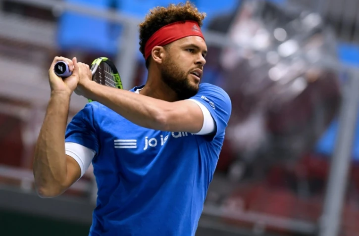 Le Français Jo-Wilfried Tsonga lors d'une séance d'entraînement en vue du 1er tour de la Coupe Davis face aux Pays-Bas, le 31 janvier 2018 à Albertville