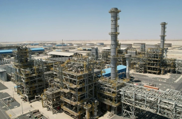Photo non datée, diffusée par la raffinerie de pétrole d'Al-Zour, le 29 mai 2024, montrant ses installations à Al-Zour, au sud de Koweït City