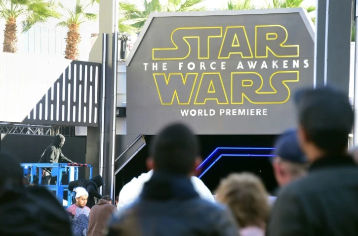 Le nouveau "Star Wars" lance ses vaisseaux spatiaux à l'assaut de la planète