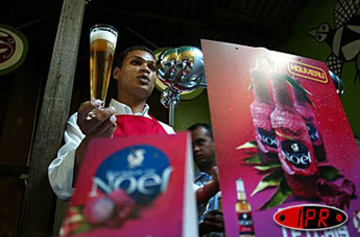 Mercredi 10 novembre 2004
Pour les fêtes, la "Dodo" devient la "Bourbon de Noël"