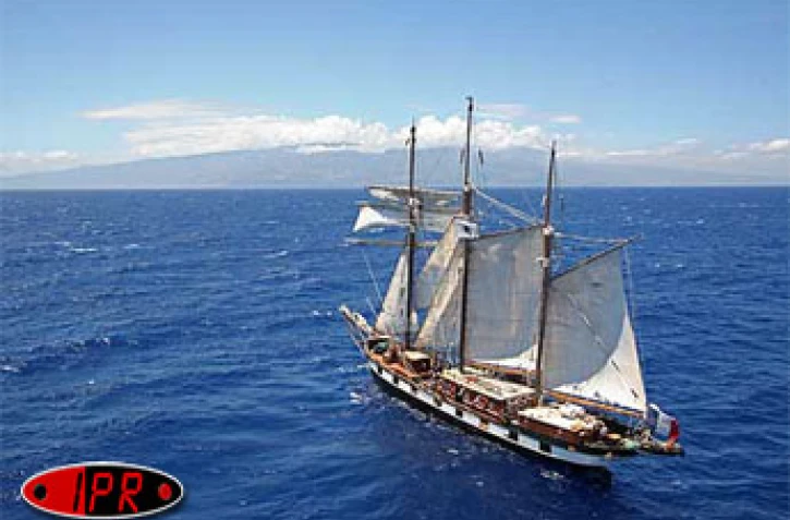 Vendredi 1er décembre 2006 - 

La goélette &quot;la Boudeuse&quot; a accosté à La Réunion avec à son bord 25 aventuriers qui font le tour du monde