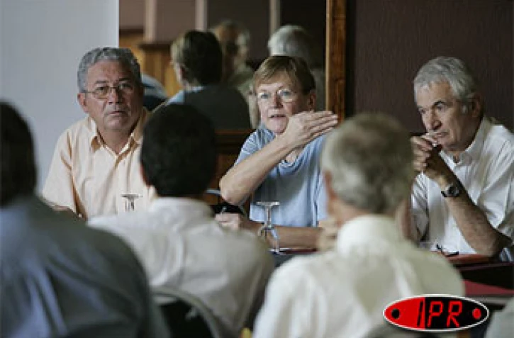 Jeudi 10 février 2005
Marie-Georges Buffet et Michel Duffour. Les deux dirigeants du PCF ont rencontré les acteurs de la filière cannes - sucre