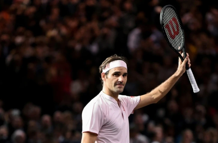 Le Suisse Roger Federer après sa victoire contre le Japonais Kei Nishikori, au Masters 1000 de Paris le 2 novembre 2018