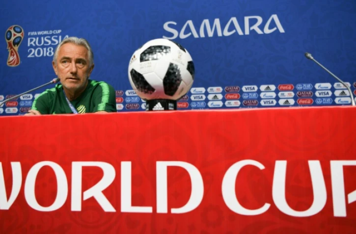 Le sélectionneur de l'Australie Bert van Marwijk en conférence de presse, le 20 juin 2018 à Samara 