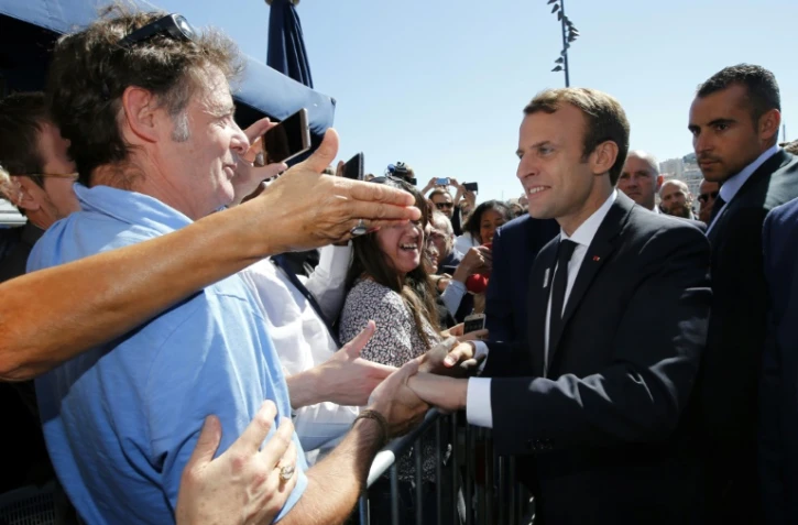 Le président Emmanuel Macron sur le futur site de la voile olympique aux JO-2024, le 21 septembre 2017 à Marseille