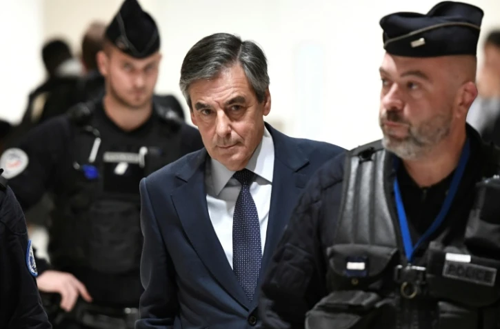 L'ancien Premier ministre François Fillon arrive au tribunal, le 27 février 2020 à Paris