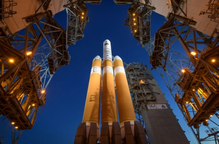 Photo publiée par la NASA de la fusée Delta IV Heavy avec à son bord la sonde Parker Solar Probe, sur le centre de lancement spatial de Cap Canaveral, le 11 août 2018