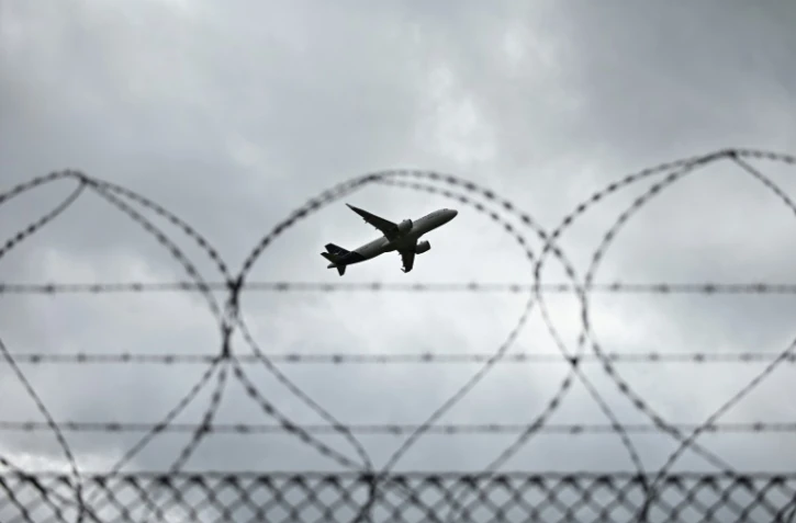 Un Airbus A320 de la compagnie Lufthansa prend son envol de l'aéroport de Berlin, le 5 juin 2020