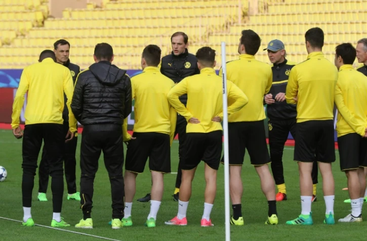 L'entraîneur de Dortmund Thomas Tuchel avec ses joueurs, le 18 avril 2017 au Stade Louis-II de Monaco. 