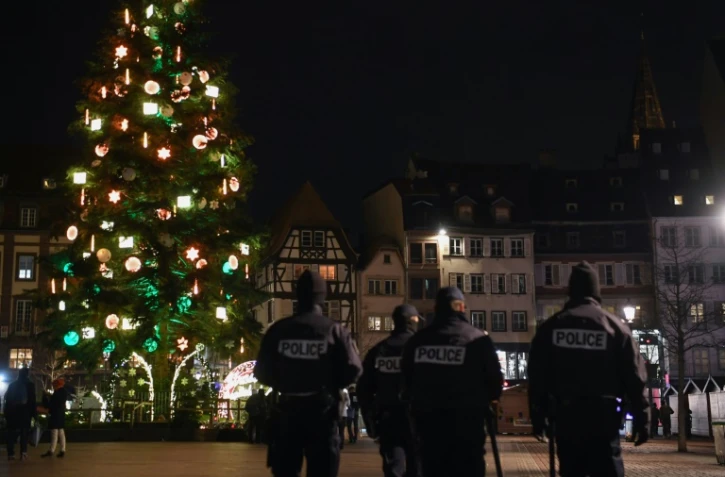 Patrouille de police près du marché de Noël après l'attentat, à Strasbourg, le 11 décembre 2018