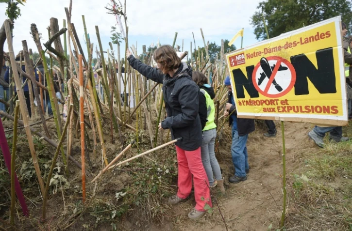 Des opposants à la construction de l'aéroport, le 8 octobre 2016 à Notre-Dame-des-Landes